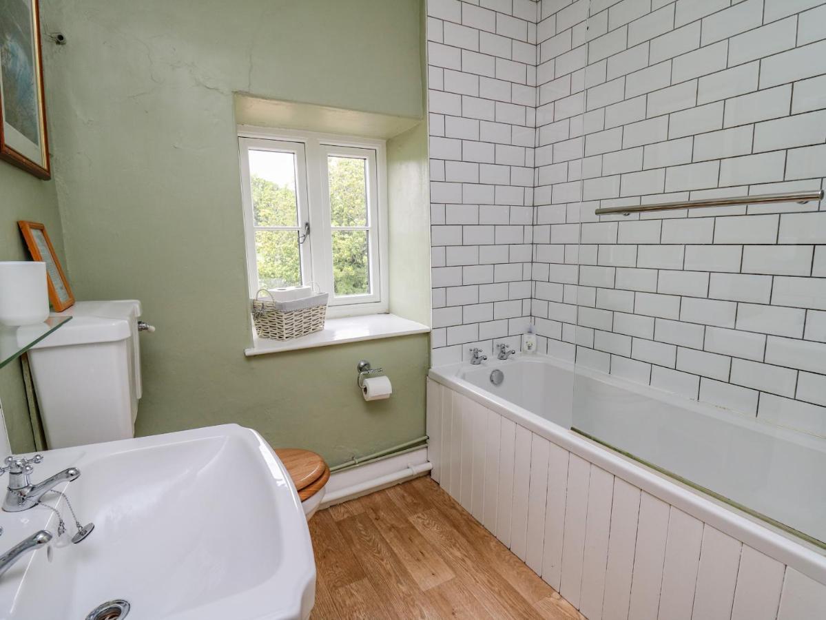 Byrdir Cottage Llanwrthwl エクステリア 写真